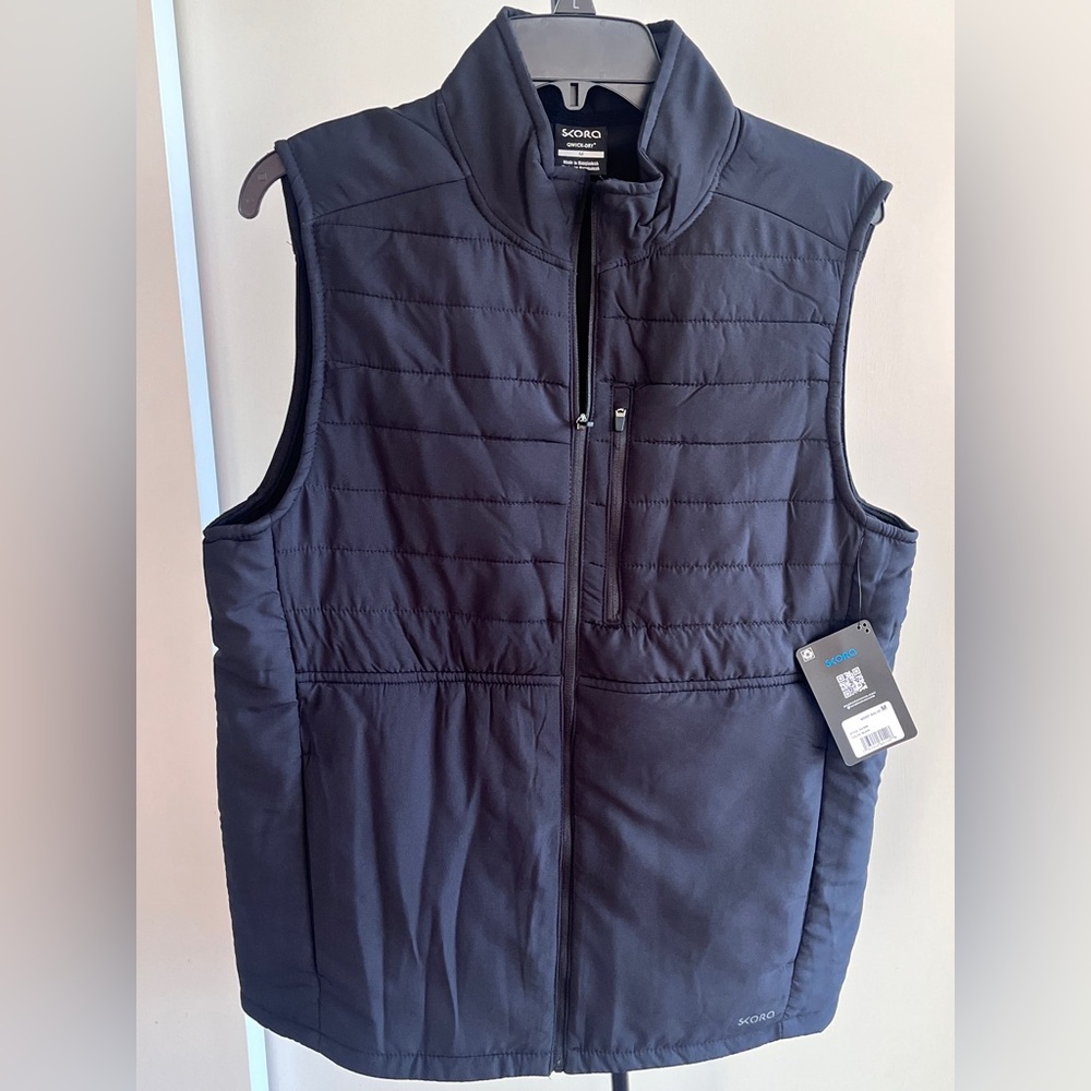 NWT Skora Black Insulated Runners Vest Men's lightweight minimalist Quilted Med